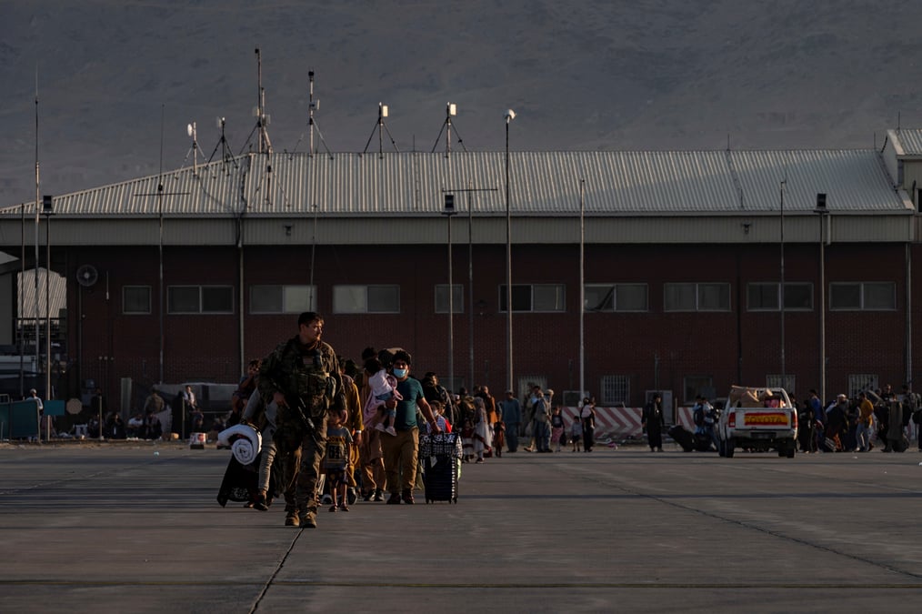 Afghanistan: "menace terroriste" a l'aeroport de kaboul, derniere ligne droite pour les evacuations