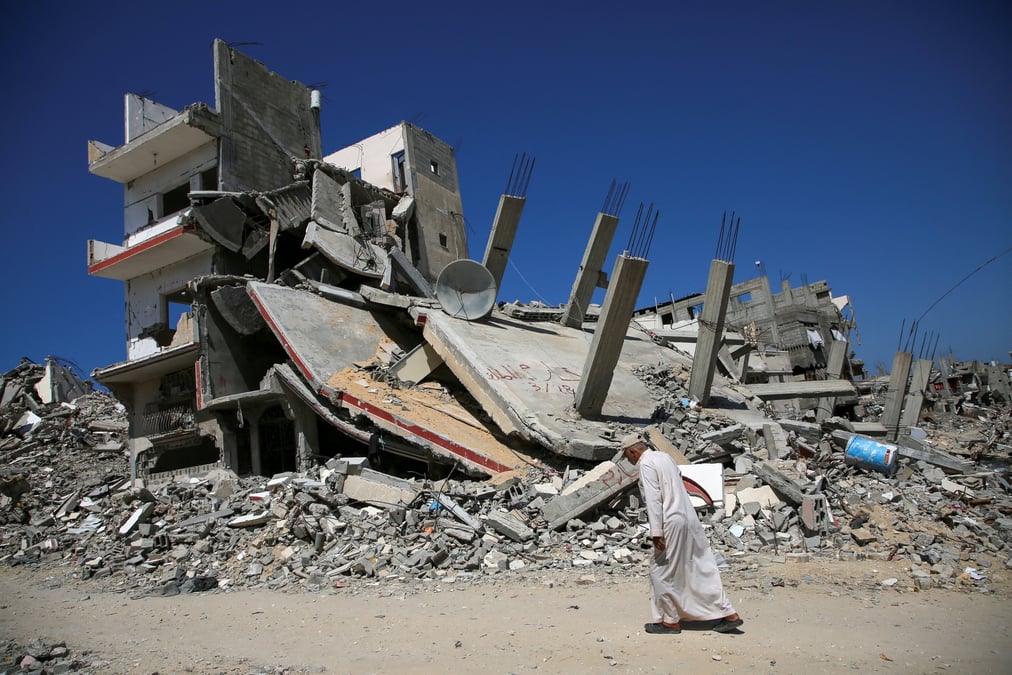 Decombres d'une maison detruite lors de l'offensive militaire israelienne, dans le sud de la bande de gaza