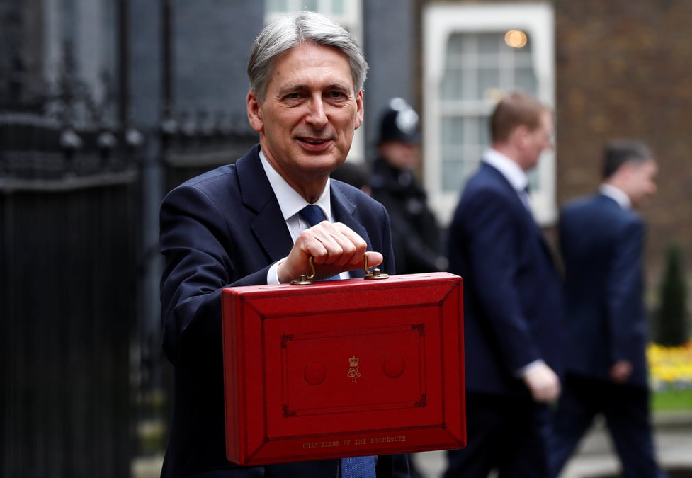 Hammond presente un budget prudent pour le brexit