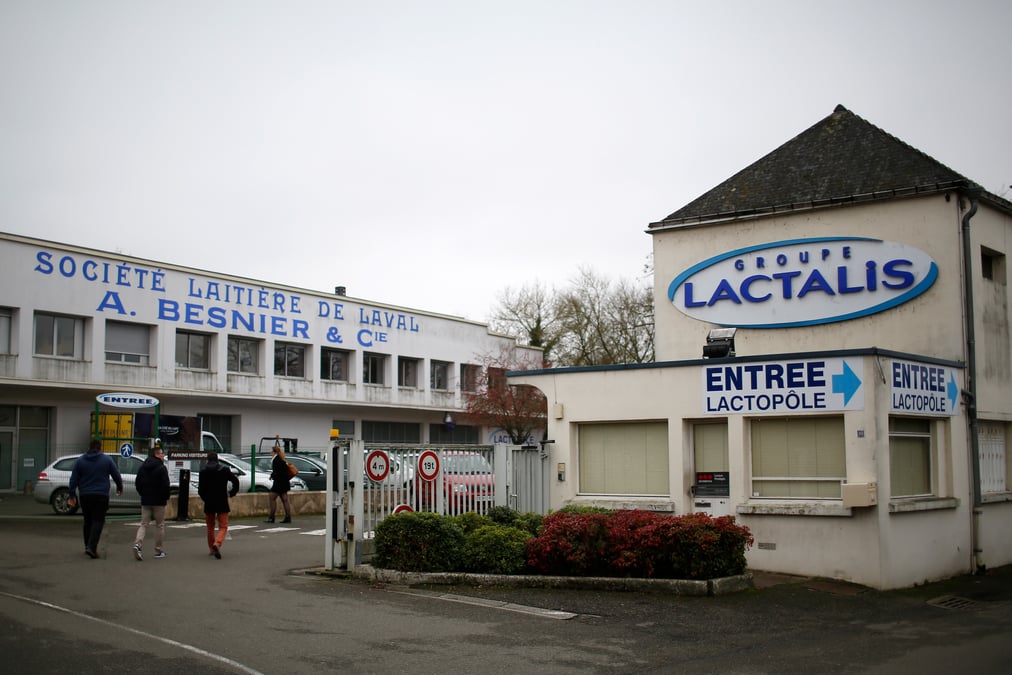 La crise lactalis va lui couter des "centaines de millions", evalue le pdg