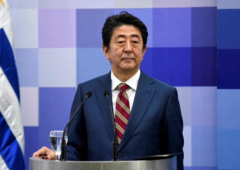 Le premier ministre japonais veut un traite de paix avec la russie
