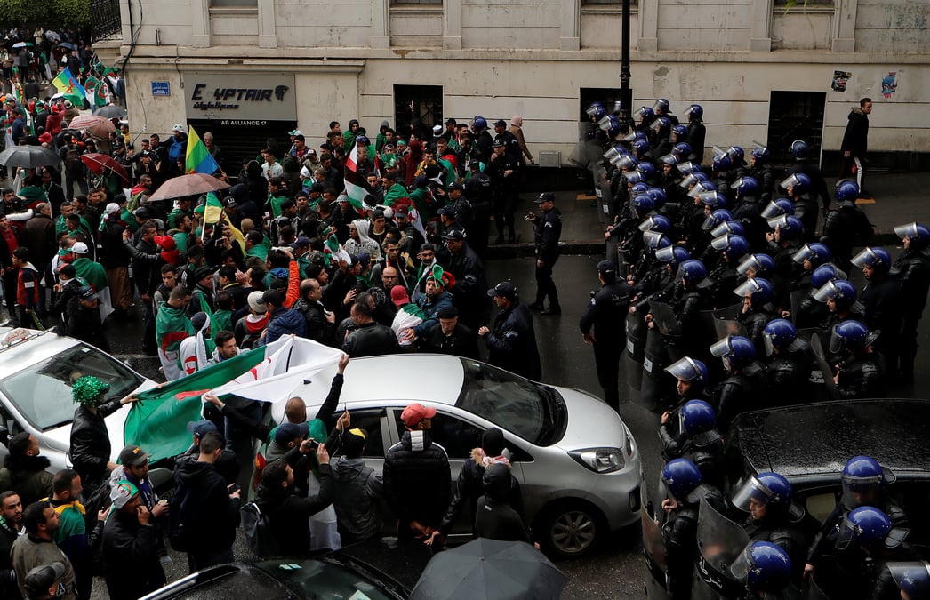 Des milliers de manifestants dans le centre d'alger