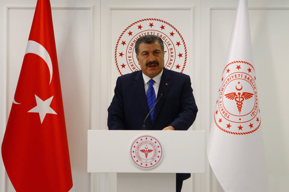 Coronavirus: la turquie fait face au deuxieme pic de l'epidemie, selon le ministre de la sante