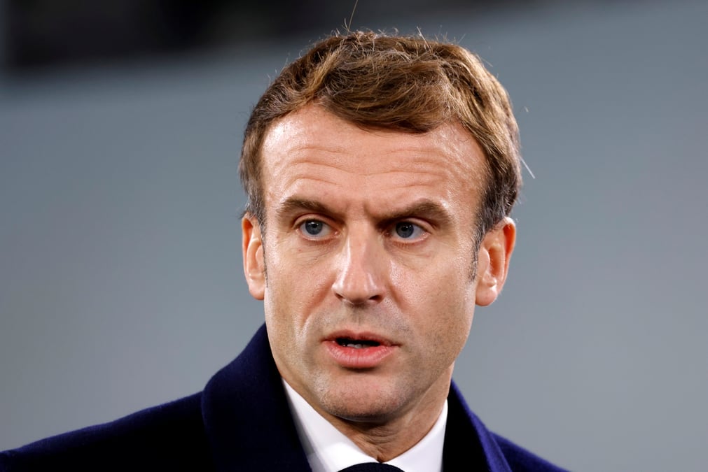 L'elysee "n'exclut pas" une visite de macron en hongrie