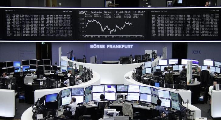 Cloture en hausse des marches europeens, portes par les resultats