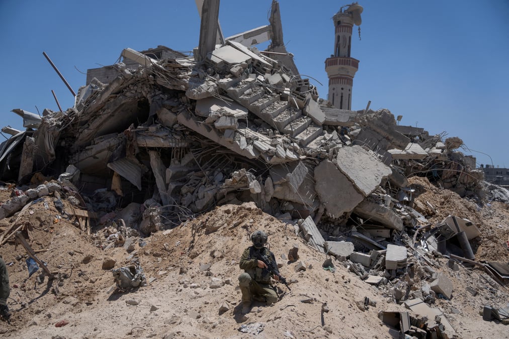 Un soldat israelien lors d'une operation dans la bande de gaza