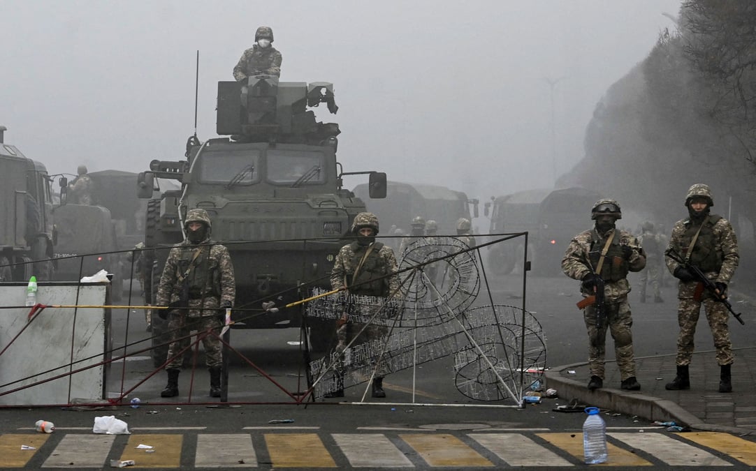 Kazakhstan: les forces de l'ordre autorisees a ouvrir le feu sans sommation