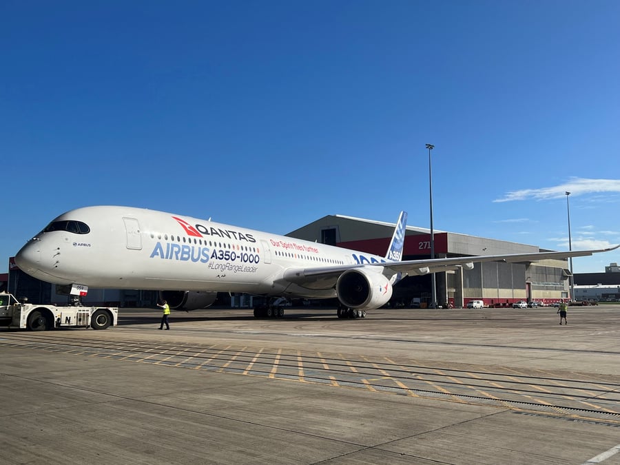 Qantas et airbus investiront jusqu'a 200 millions de dollars dans les carburants durables en australie