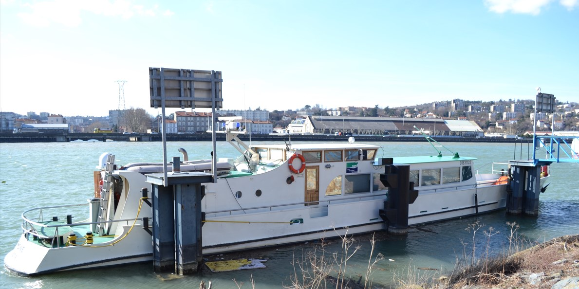 Lancement par VNF d’un test HVO avec sa vedette de service « Le Rhône »