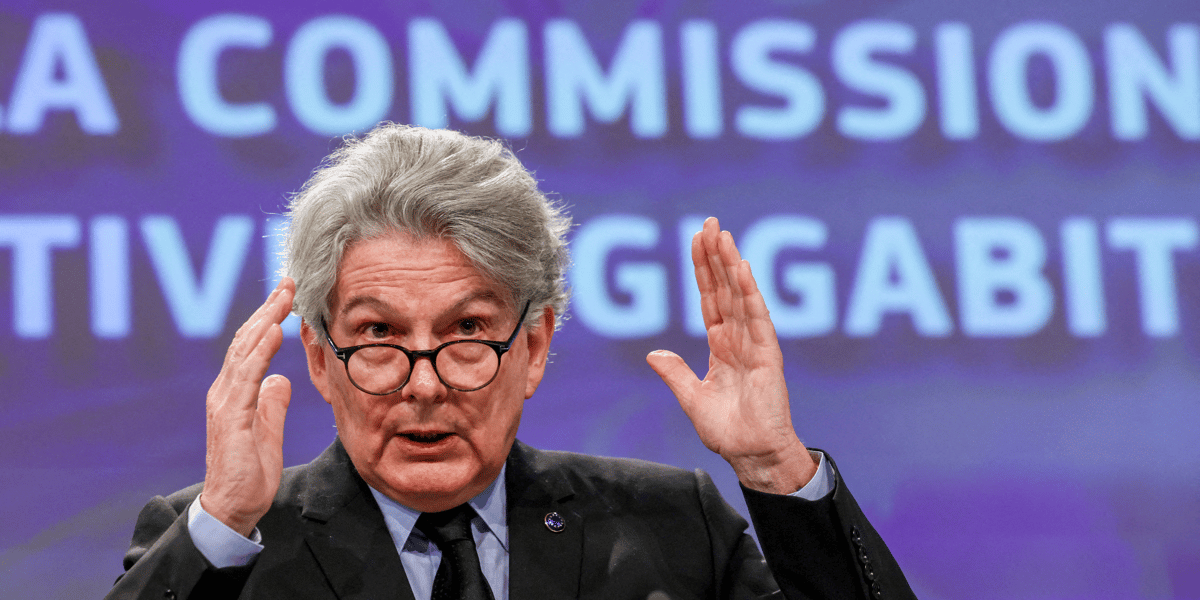 Thierry breton, commissaire europeen au marche interieur, lors d'une conference de presse