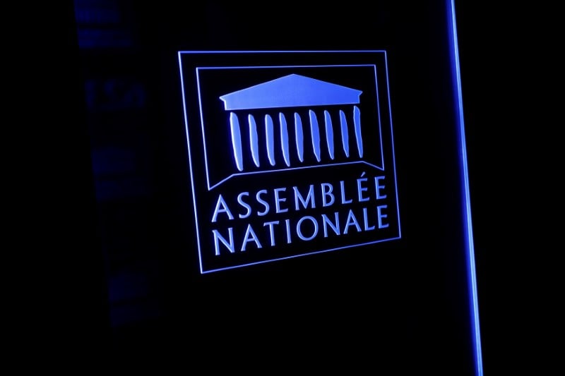 Le parlement vote un texte sur la transparence