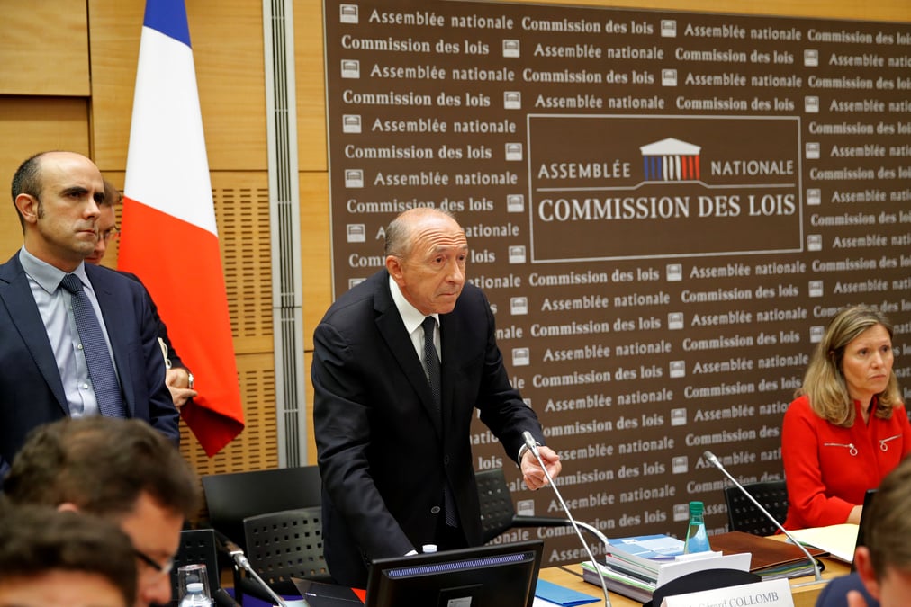 Affaire benalla: collomb se defend de tout manquement