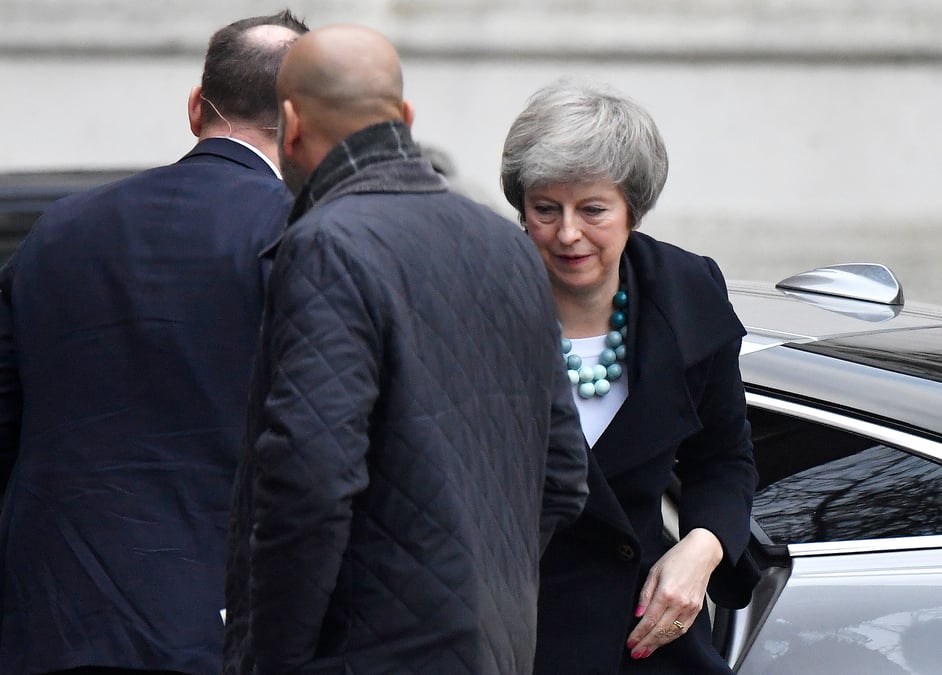 May va faire une declaration aux communes, le vote pourrait etre reporte