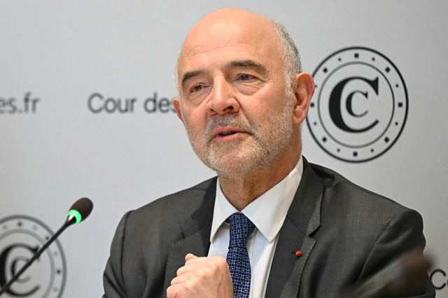 Une « année blanche », « ce serait ce qu'on appelle un 'one shot'. On le fait une fois et après, qu'est-ce que vous faites ? » s'interroge Pierre Moscovici.