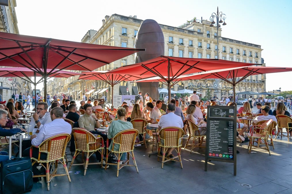 Les cafés et restaurants font partie des établissements qui recrutent le plus en Nouvelle-Aquitaine sur les cinq dernières années.