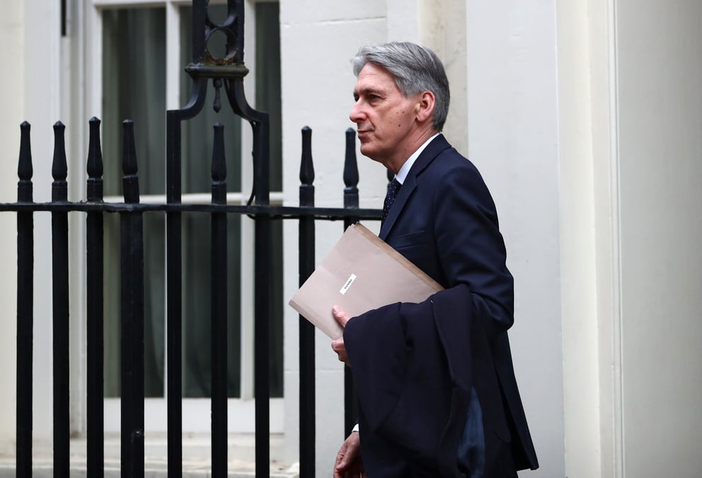 Un brexit dur serait une "calamite" pour le royaume-uni et l'ue, dit hammond
