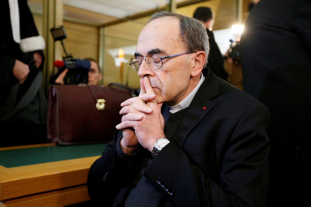 Le cardinal barbarin remettra lundi sa demission au pape