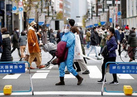 Japon: le gouvernement approuve un budget record de 1.000 milliards de dollars