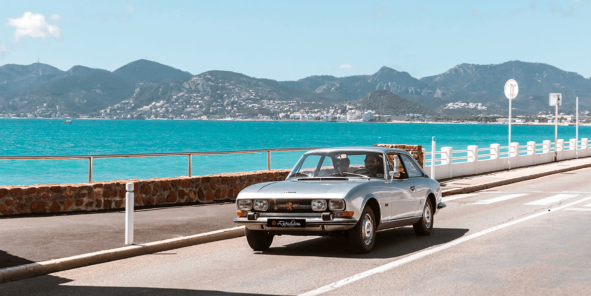 Une Peugeot 504, passée du thermique à l’électrique.