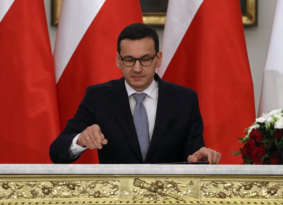 Bruxelles va entamer une procedure contre la pologne, affirme le premier ministre polonais