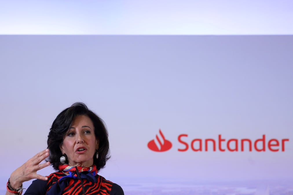 Pour botin (santander), l'accord europeen ouvre la voie a des fusions bancaires