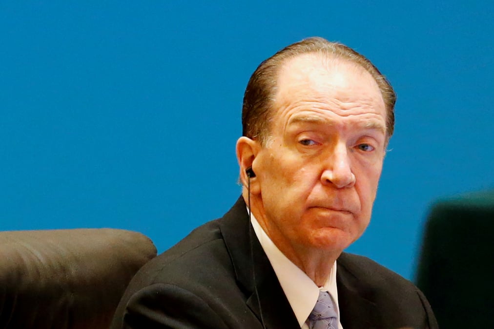 Entretien le maire-malpass (banque mondiale) sur les vaccins anti-covid