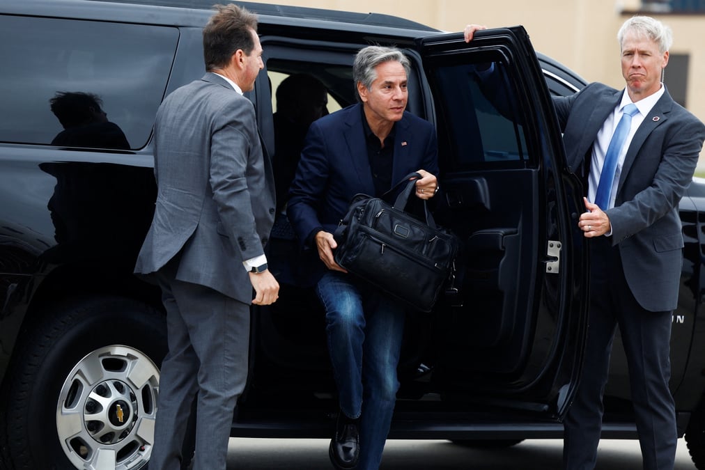 Le secretaire d'etat americain antony blinken part pour l'egypte
