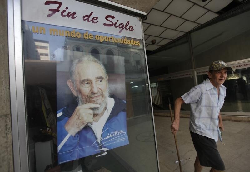 Soutien mitige de fidel castro au rapprochement avec les usa