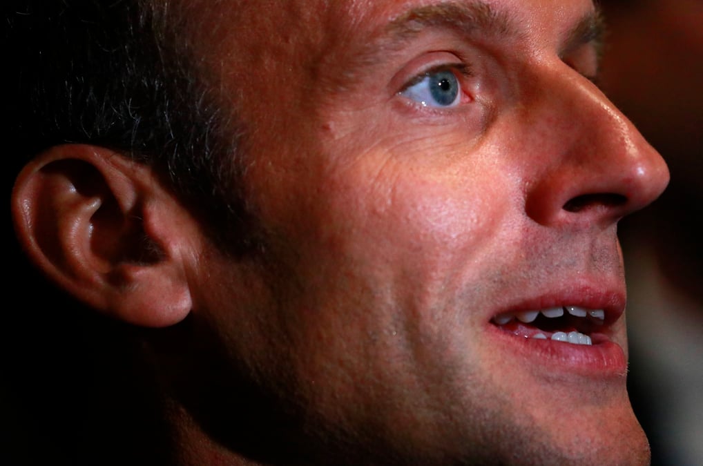 Chirac: macron annule son deplacement a rodez, s'exprimera a 20h