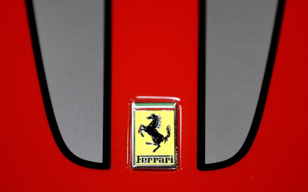 Ferrari abaisse ses perspectives, recul du ca au t2