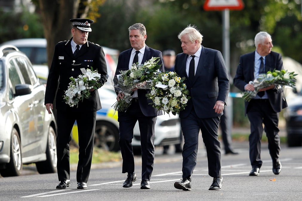 Boris johnson sur les lieux du meurtre de david amess