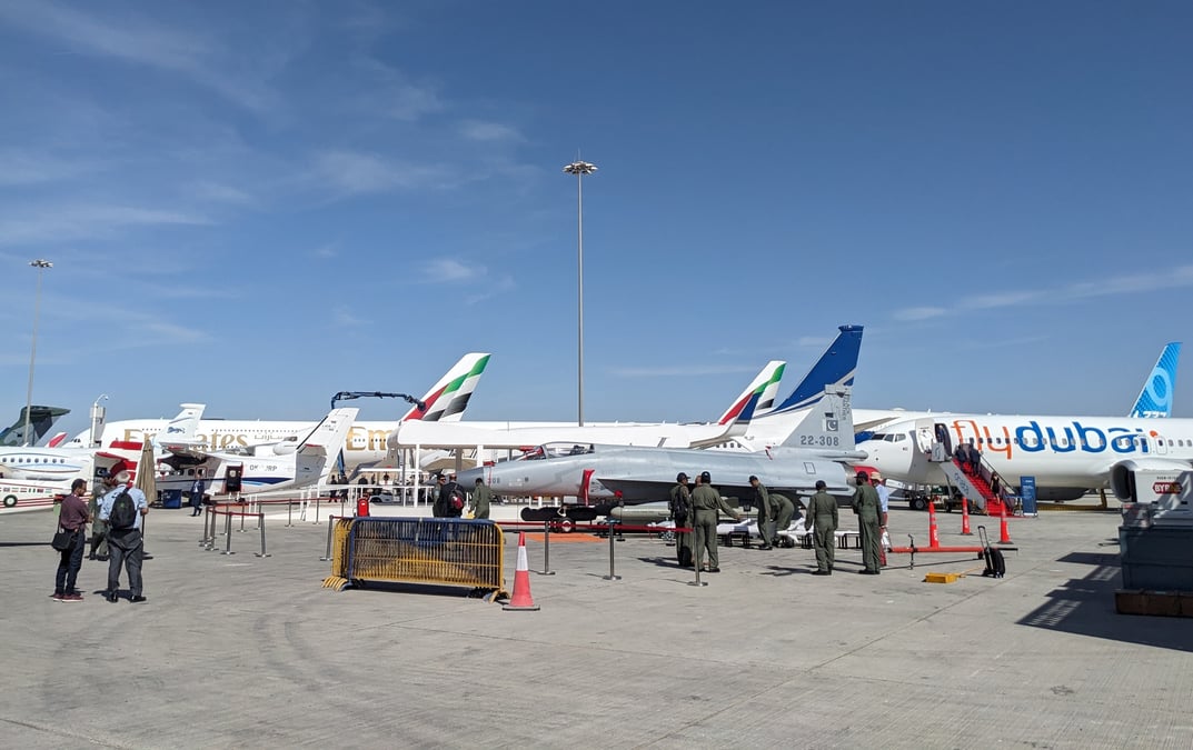 Boeing semble avoir pris un avantage définitif sur Airbus au deuxième jour du salon de Dubai 2023.
