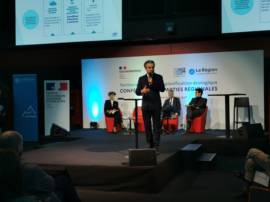 Le ministre de la transition écologique, Christophe Béchu, présentait les grands objectifs de la planification écologique en Auvergne-Rhône-Alpes lors de la treizième COP, organisée le 21 décembre 2023 à Lyon.