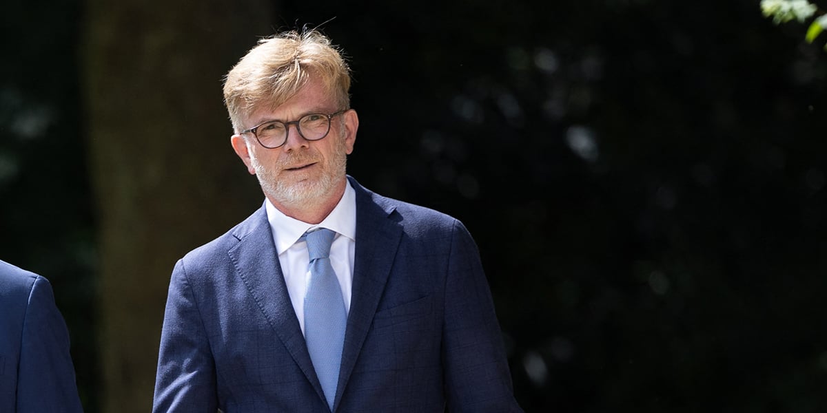 Le ministre français sortant de l'Agriculture et de la souveraineté alimentaire, Marc Fesneau, arrivant à l'Elysée à Paris le 23 août 2024 pour rencontrer le président français qui convoque les chefs de parti pour des consultations.