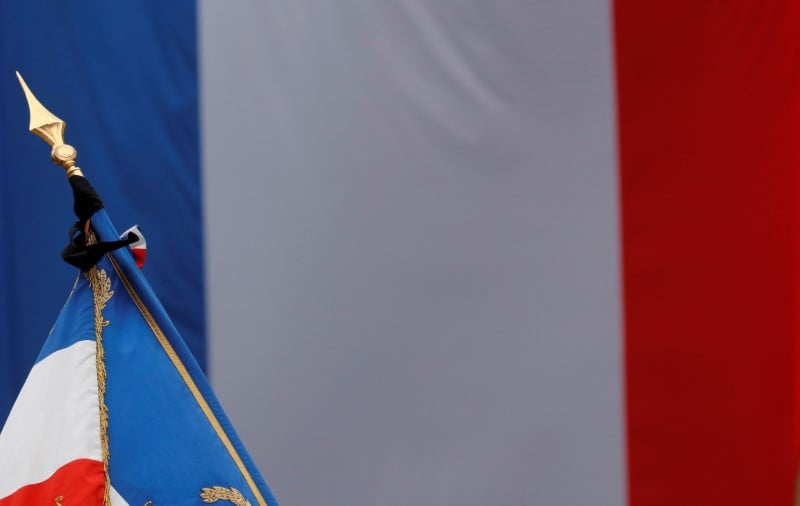 65% des francais d'accord avec le service national