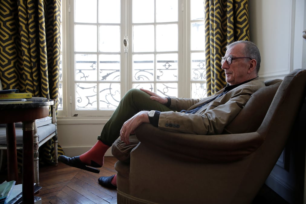 Bruno latour appelle a des "gestes barrieres" contre un retour a la normale