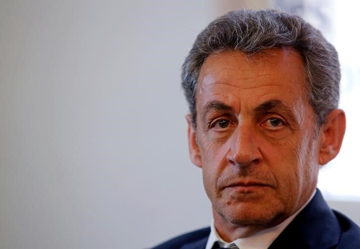 Nicolas sarkozy s'en prend a francois hollande au sujet des violences