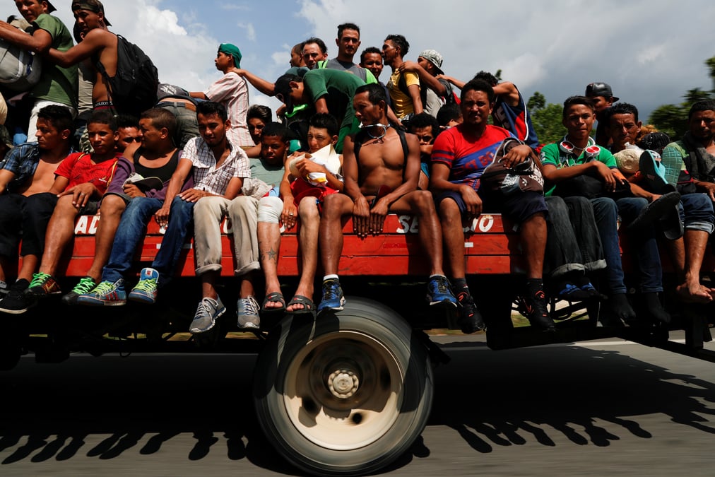 Une premiere vague de migrants de la "caravane" est arrivee a mexico