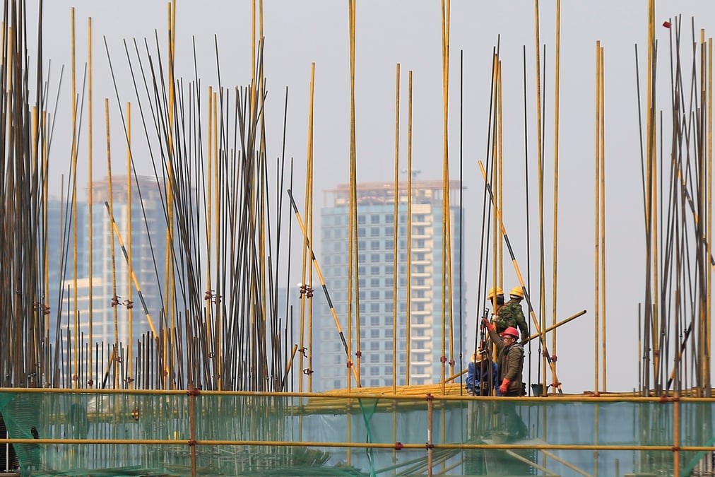 La croissance chinoise reste a un creux de pres de six ans au 4e trimestre