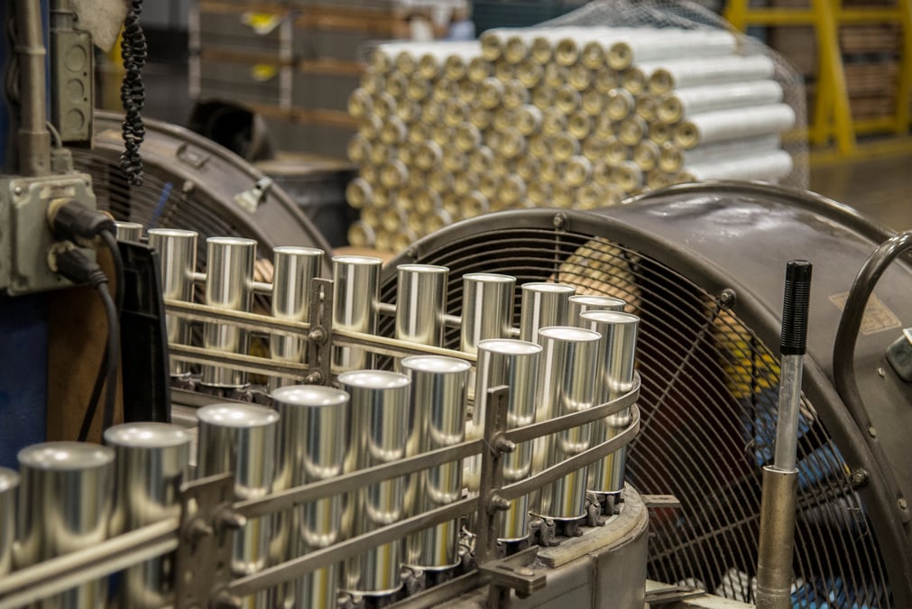 Usa: premiere hausse mensuelle de la production manufacturiere cette annee