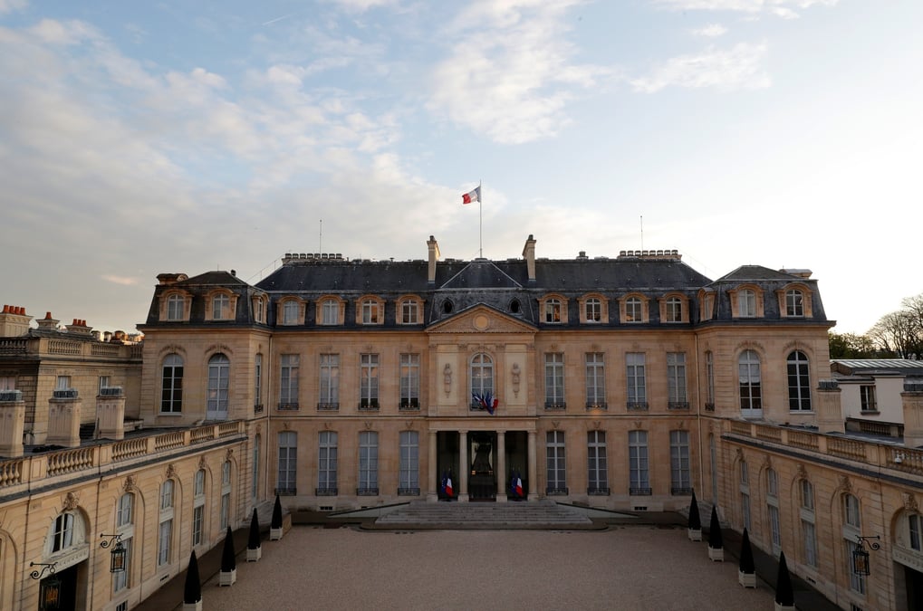La france juge inacceptables les propos d'erdogan sur macron