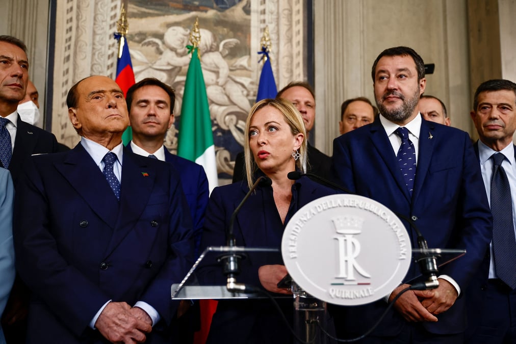 La dirigeante du parti fratelli d'italia georgia meloni s'adresse aux medias au palais du quirinal a rome