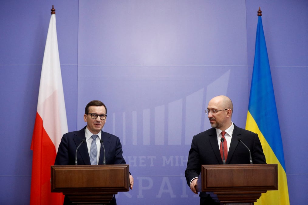 Ukraine, pologne et grande-bretagne preparent un pacte de securite trilateral, dit kiev