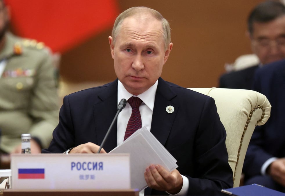 Le president russe vladimir poutine participe a une reunion des chefs des etats membres de l'organisation de cooperation de shanghai (ocs)