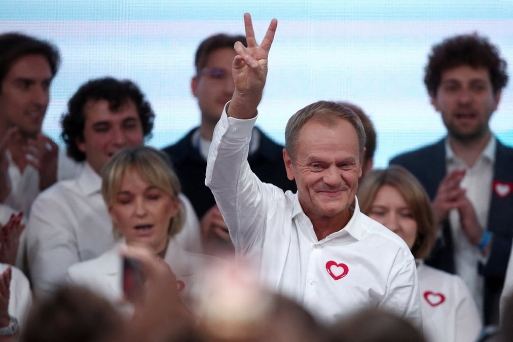 Donald tusk, chef du plus grand parti d'opposition polonais, s'exprime apres l'annonce des resultats des elections legislatives