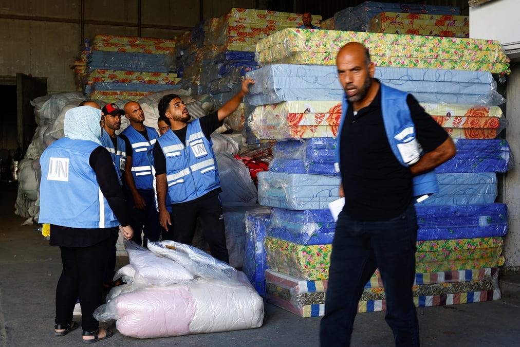 Un centre de tri d'aide sur la bande de gaza