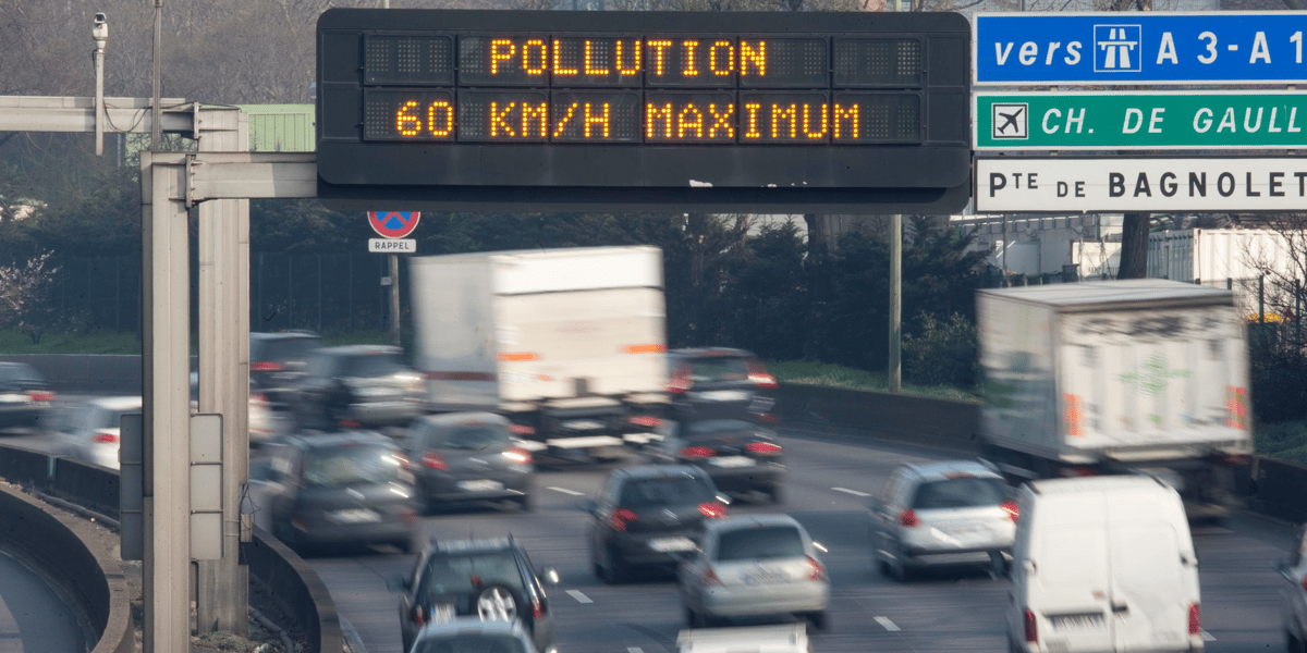 Comme l'abaissement de la vitesse, la voie réservée a suscité le scepticisme, voire la colère de l'opposition.