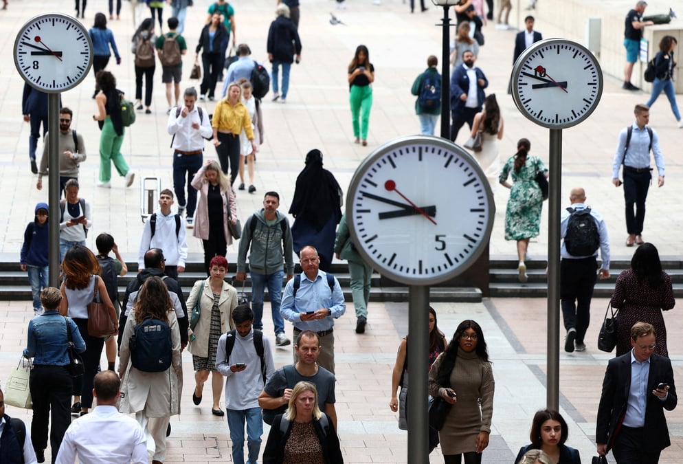 Des travailleurs a canary wharf a londres