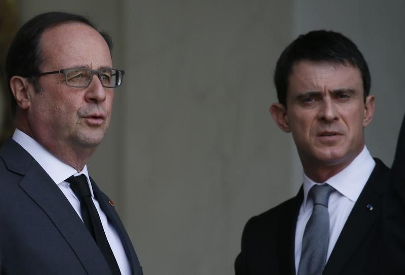 Manuel valls atteint un nouveau record d'impopularite