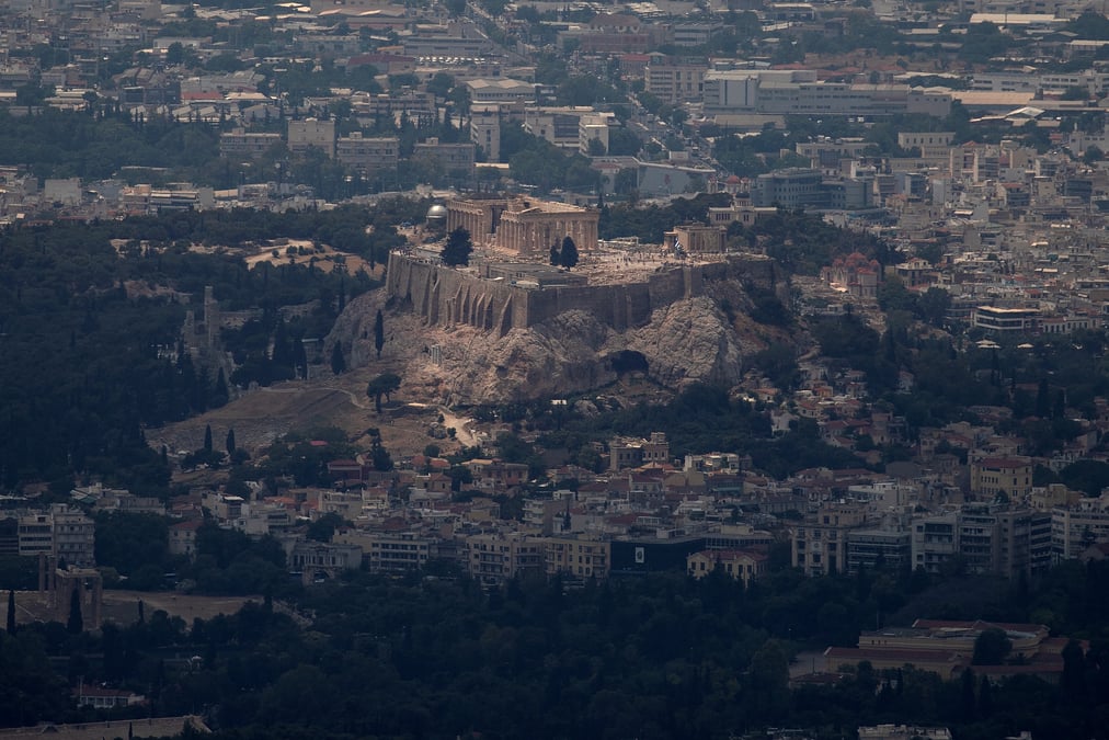 Grece: l'acropole brievement fermee a cause de la canicule